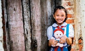 Mọi phụ nữ và trẻ em gái đều có quyền quyết định tương lai của mình, giống như cô bé 11 tuổi Tường Anh của Việt Nam (Ảnh: báo cáo tình trạng dân số thế giới 2016)