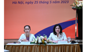 Bà Naomi Kitahara và Thứ trưởng Nguyễn Thị Hà