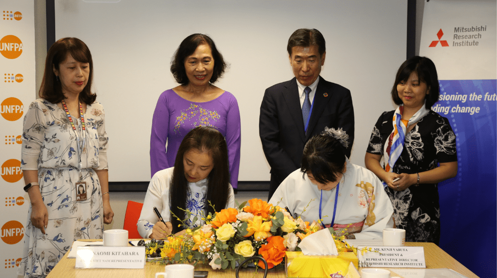 New partnership signed to promote the rights of older persons and address population matters in Viet Nam 