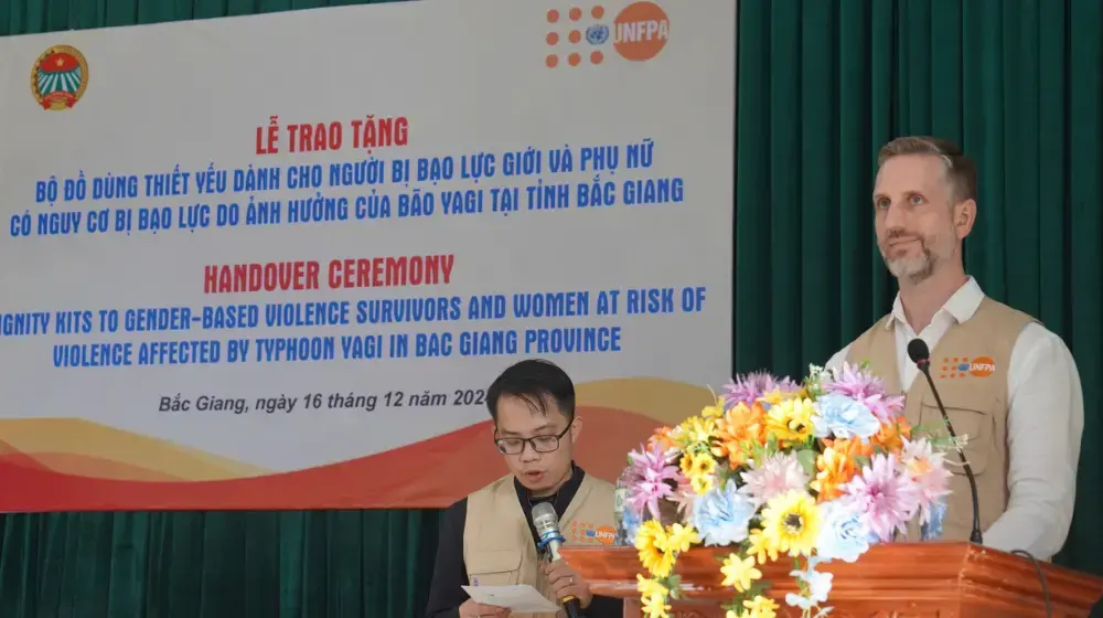 UNFPA and Viet Nam Farmers’ Union Empower Women in Bac Giang Through Dignity Kit Distribution